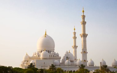 BAE, Abu Dabi - 22 Ağustos 2024 Şeyh Zayed Büyük Camii Uzak Görüş, Uzak Görüş