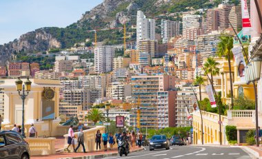 Monaco, Monte Carlo - 17 Eylül 2023: Monte Carlo, Grand Casino tepesinden manzara