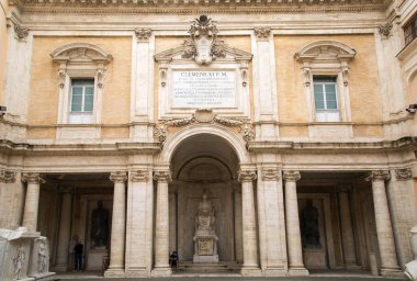 ROME, ITALY - 8 Nisan 2024: Capitoline Müzeleri, İçişleri ve Sanat Koleksiyonu 