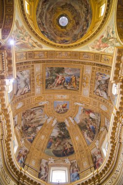 ROME, ITALY - 8 Nisan 2024 San Marcello al Corso Kilisesi, 18. yüzyıl