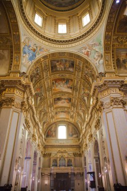 ROME, ITALY - 8 Nisan 2024 San Marcello al Corso Kilisesi, 18. yüzyıl