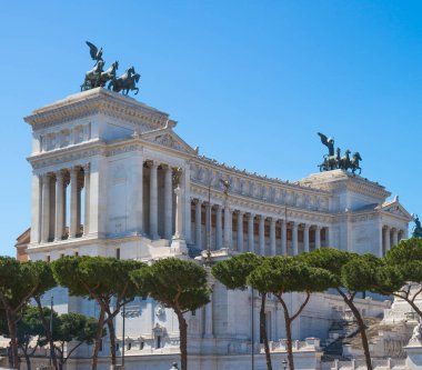 ROME, ITALY - 6 Nisan 2024: Anavatan (Altare della Patria) 1925. Venezia Meydanı. Vittorio Emanuele II Roma, İtalya 'da