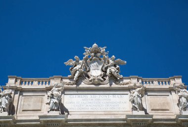 ROME, ITALY - 8 NİSAN 2024: Roma Trevi Çeşmesi