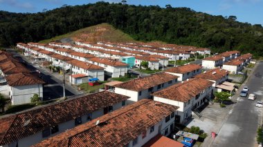 İlheus, Bahia, Brezilya - 7 Ekim 2022: Ilheus şehrindeki federal bir hükümet konut projesinde uygun fiyatlı konut.