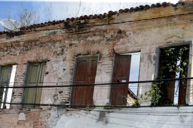 Cachoeira, Bahia, Brezilya - 5 Kasım 2022: Bahia 'nın keşif bölgesindeki tarihi Cachoeira kasabasındaki eski malikâne manzarası.