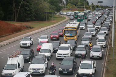 salvador, bahia, brazil - october 26, 2022: vehicle congestion in traffic in the city of Salvador