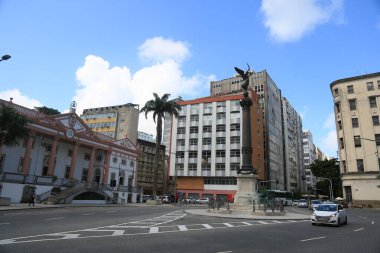 Salvador, Bahia, Brezilya - 23 Mart 2023: Salvador 'daki Comercio mahallesindeki Associacao Comercial da Bahia binasının manzarası.