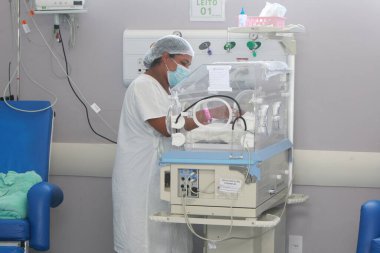İlheus, Bahia, Brezilya - 21 Ekim 2022: Bahia 'nın güneyindeki Ilheus şehrindeki Hastane Materno Infantil Dr. Joaquim Sampaio' nun manzarası.