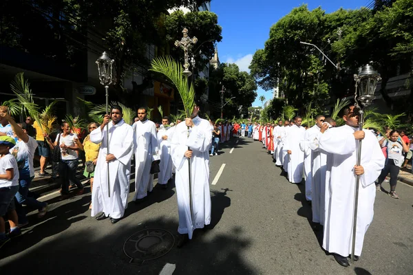 stock image salvador, bahia, brazil - april 2, 2023: Catholics celebrate Palm Sunday, the date marked by the entry of Jesus Christ into Jesusalem.