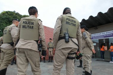 Feira de Santana, Bahia, Brezilya - 23 Nisan 2023: Feira de Santana kentinde polis operasyonu sırasında Bahia Askeri Polisi görüldü.