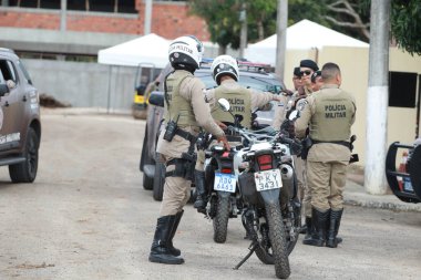 Feira de Santana, Bahia, Brezilya - 23 Nisan 2023: Feira de Santana kentinde polis operasyonu sırasında Bahia Askeri Polisi görüldü.