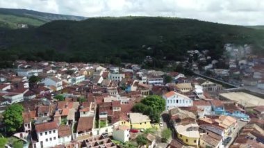 Lencois, Bahia, Brezilya - 30 Nisan 2023: Chapada Diamantina bölgesindeki Lencois kasabasının manzarası.