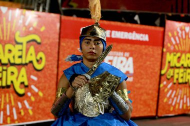 Feira de Santana, Bahia, Brezilya - 23 Nisan 2023: Feira de Santana şehrindeki micareta sırasında Afro blok geçidi.