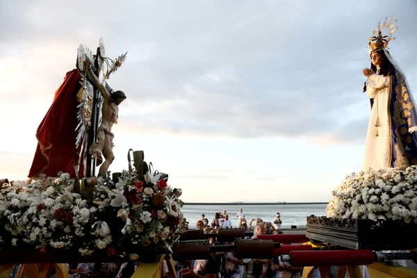 20223年1月1日 为纪念萨尔瓦多的Bom Jesus Dos Navegantes而通过圣湾水域的海上游行 — 图库照片