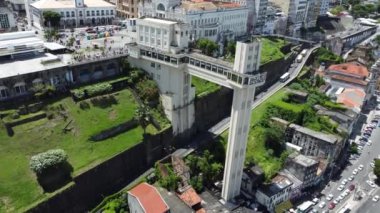 Salvador, Bahia, Brezilya - 1 Şubat 2023: Yolcu gemisi Salvador limanında rıhtımda görüldü..