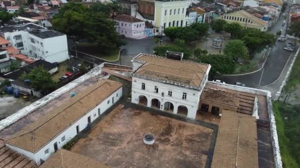 ブラジル バヒアのサルヴァドール 2023年5月8日 サルバドール市の歴史的中心部地域にあるサント アントニオ アレム カルモの砦の眺め — ストック動画