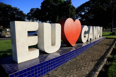 Gandu, Bahia, Brezilya - 19 Mayıs 2023: Gandu şehrinin girişini imzalayın..