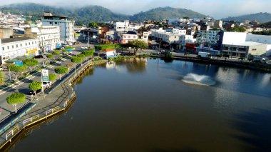 Gandu, Bahia, Brezilya - 19 Mayıs 2023: Gandu şehrindeki yapay göl manzarası