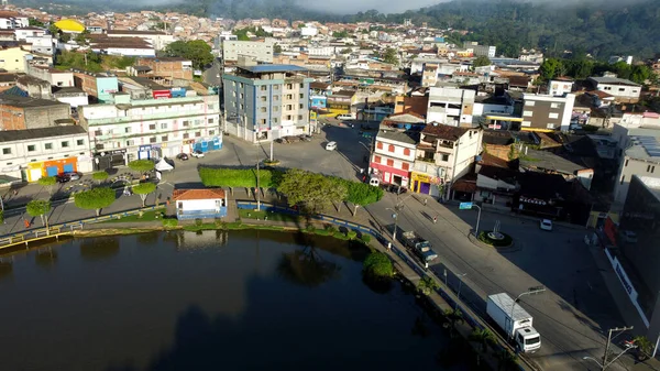 Gandu, Bahia, Brezilya - 19 Mayıs 2023: Gandu şehrindeki yapay göl manzarası