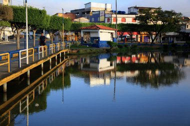 Gandu, Bahia, Brezilya - 19 Mayıs 2023: Gandu şehrindeki yapay göl manzarası