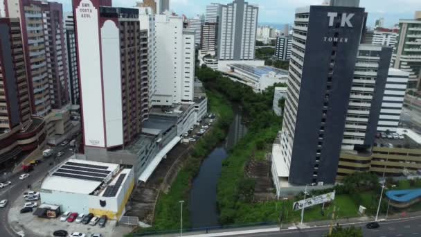 Salvador Bahia Brazil Maj 2023 Rör Som Forsar Avloppsvatten Bäck — Stockvideo