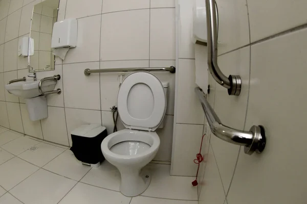 Itaberaba Bahia Brasil Junho 2023 Banheiro Com Corrimão Para Acessibilidade — Fotografia de Stock