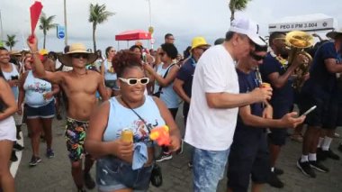 Salvador, Bahia, Brezilya: Salvador 'daki Barra semtinde düzenlenen karnaval öncesi Fuzue' de kültürel etkinlik katılımcıları.