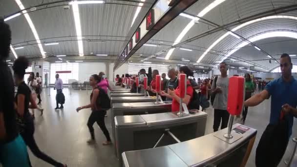 Salvador Bahia Brazil May 2023 Passenger Boarding Piraja Station Subway — Stock Video