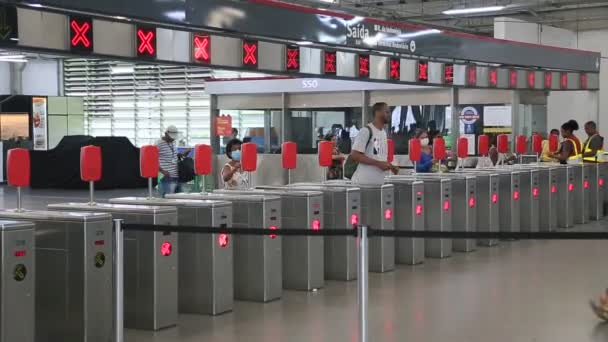 Salvador Bahia Brasilien Mai 2023 Einstieg Von Passagieren Der Station — Stockvideo