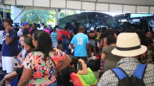 Salvador Bahia Brazil June 2023 Crowd People Trying Board Buses — Stock Video