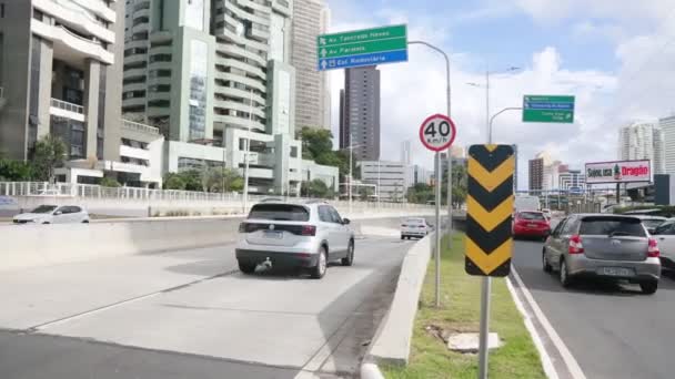 Salvador Bahia Brazil June 2023 Vehicle Transiting Road Trench Tatti — стоковое видео