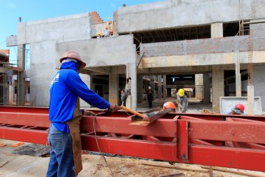 İlheus, Bahia, Brezilya - 9 Mayıs 2023: Güney Bahia 'da tam zamanlı devlet okulu inşaatı.