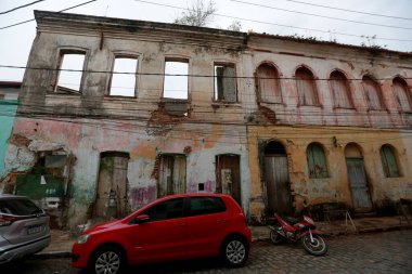 Cachoeira, Bahia, Brezilya - 4 Kasım 2023: Bahia 'nın keşif bölgesinde, Cachoeira şehrindeki eski malikanelerin mimari manzarası.