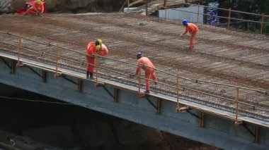Salvador, Bahia, Brezilya - 30 Ağustos 2023: Salvador şehrinde inşaat işçileri.
