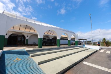 Lencois, Bahia, Brezilya - 1 Haziran 2024: Chapada Diamantina bölgesindeki Lencois şehrindeki havaalanı manzarası.