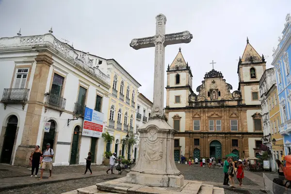 Salvador, Bahia, Brezilya - 8 Mayıs 2023: Salvador 'daki Tarih Merkezi bölgesinde Sao Francisco Kilisesi ve Manastırı.