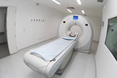 Iaberaba, Bahia, Brezilya - 2 Haziran 2023: Itaberaba kentindeki birleşik sağlık sistemi tarafından sağlanan bir kamu sağlık hizmetleri hastanesinde tomografi ekipmanı