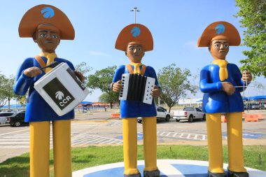 Petrolina, pernambuca, brrazil - Kasım 14, 2024: Pedtrolina şehrinde görülen Trio Nordestino anıtı.