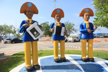 Petrolina, pernambuca, brrazil - Kasım 14, 2024: Pedtrolina şehrinde görülen Trio Nordestino anıtı.