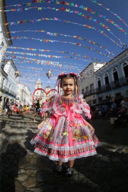 Salvador, Bahia, Brezilya - 24 Haziran 2022: Salvador 'daki Sao Joao şenlikleri için Pelourinho' nun dekorasyonu.