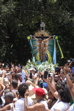 Salvador, Bahia, Brezilya - Ocak 2025: Sinyor Bonfim 'in müritleri kilise merdivenlerinin yıkanmasına katılın.