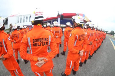 Simoes filho, bahia, brezil- 31 Mart 2025: Bahia 'lı bir grup askeri itfaiyeci Simoes Filho' daki kışlada görüldü..