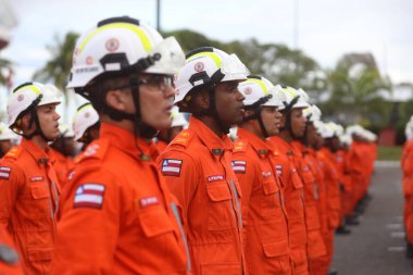 Simoes filho, bahia, brezil- 31 Mart 2025: Bahia 'lı bir grup askeri itfaiyeci Simoes Filho' daki kışlada görüldü..