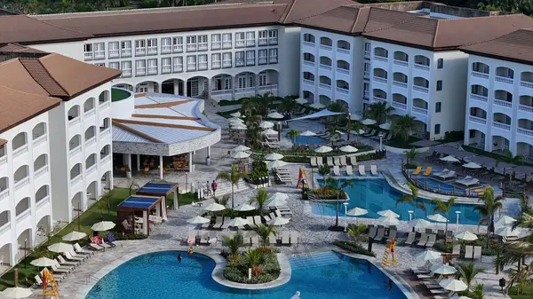 Mata de sao joao, bahia, brrazil - 19 Mart 2025: Bahia 'daki Costa da Sauipe Otel kompleksindeki Sol Grand Premium Oteli