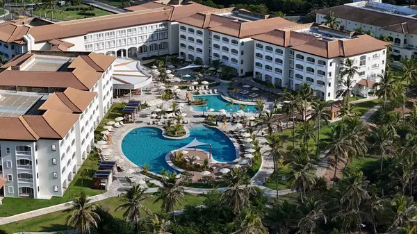 Mata de sao joao, bahia, brrazil - 19 Mart 2025: Bahia 'daki Costa da Sauipe Otel kompleksindeki Sol Grand Premium Oteli