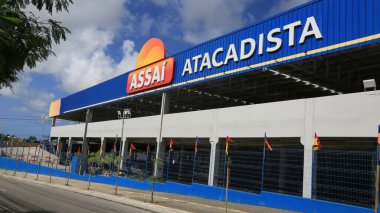 Salvador, Bahia, Brezilya: 22 Mayıs 2024: Salvador şehrinde Assai Atacadista cephesi.