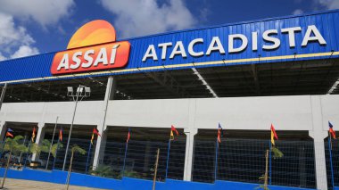 Salvador, Bahia, Brezilya: 22 Mayıs 2024: Salvador şehrinde Assai Atacadista cephesi.