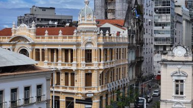 Salvador, Bahia, Brezilya - 25 Mayıs 2025: Tira Chapeu Sarayı, eski Salvador kasabasında tarihi bir bina.