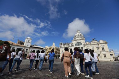 Salvador, Bahia, Brezilya - 25 Mayıs 2025: Salvador 'un tarihi merkezinde Rio Branco Sarayı manzarası.