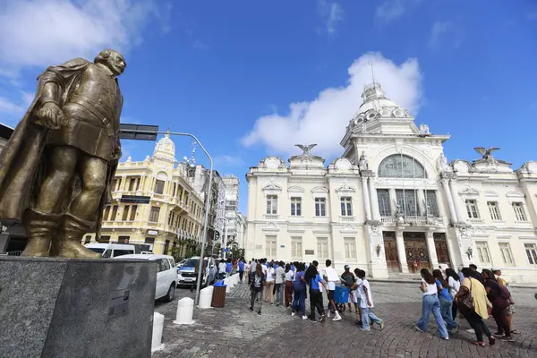 Salvador, Bahia, Brezilya - 25 Mayıs 2025: Salvador 'un tarihi merkezinde Rio Branco Sarayı manzarası.